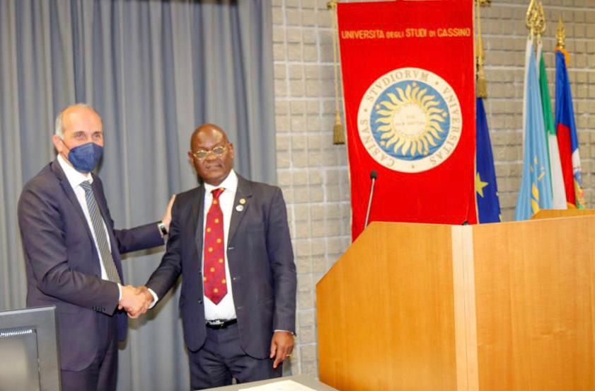 Amb Charles et le Recteur de l'Université