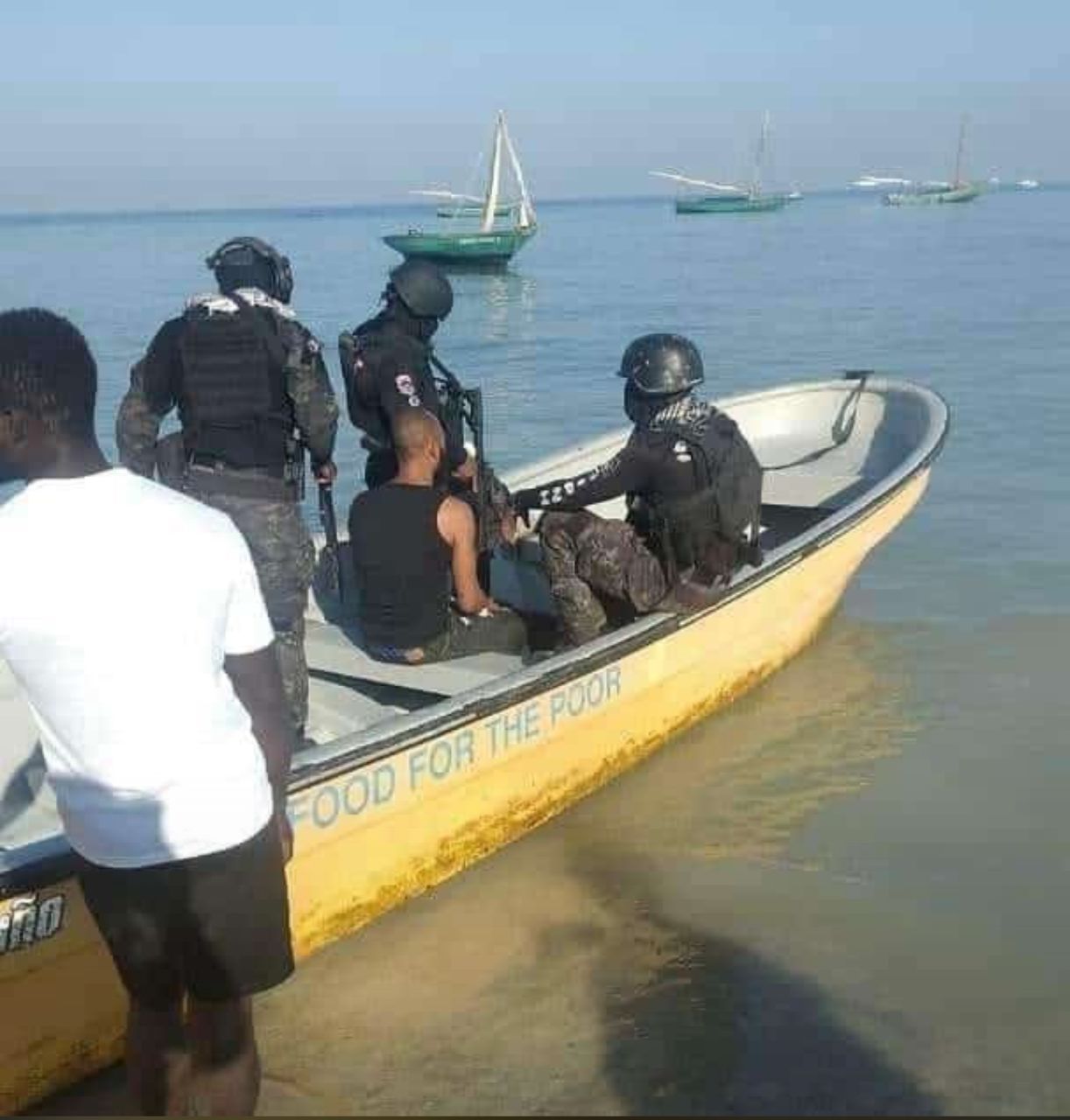 Arab transporté à P-au-Prince en mer 